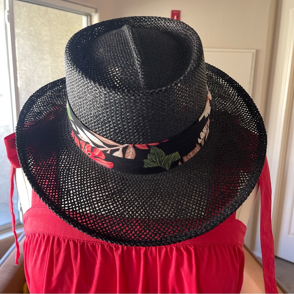 Village Hat Shop San Diego Floral-Trimmed black hat Straw Gambler Hat